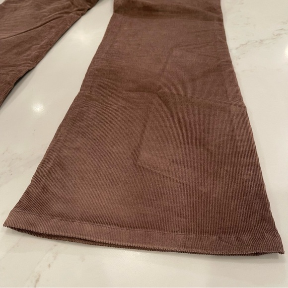 WORN ONCE! Old Navy Woman’s Higher High-Rise Flare Brown Corduroy Pants - Picture 13 of 15
